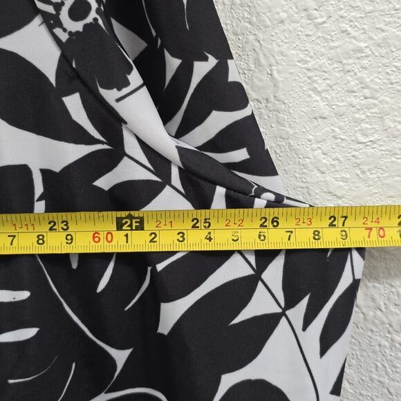 Swim365 Longer Length Short-Sleeve Swim Tunic Size 26 Built In Bra Beachy - Picture 6 of 14